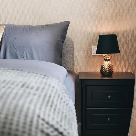 Tip! Modernes 90 Qm City-Apartment Mit Stil & Komfort In Toplage Drezda Kültér fotó